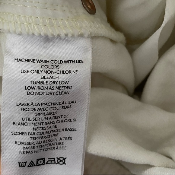 NWOT BDG Skate Fit Jeans in perfect condition - Picture 6 of 8